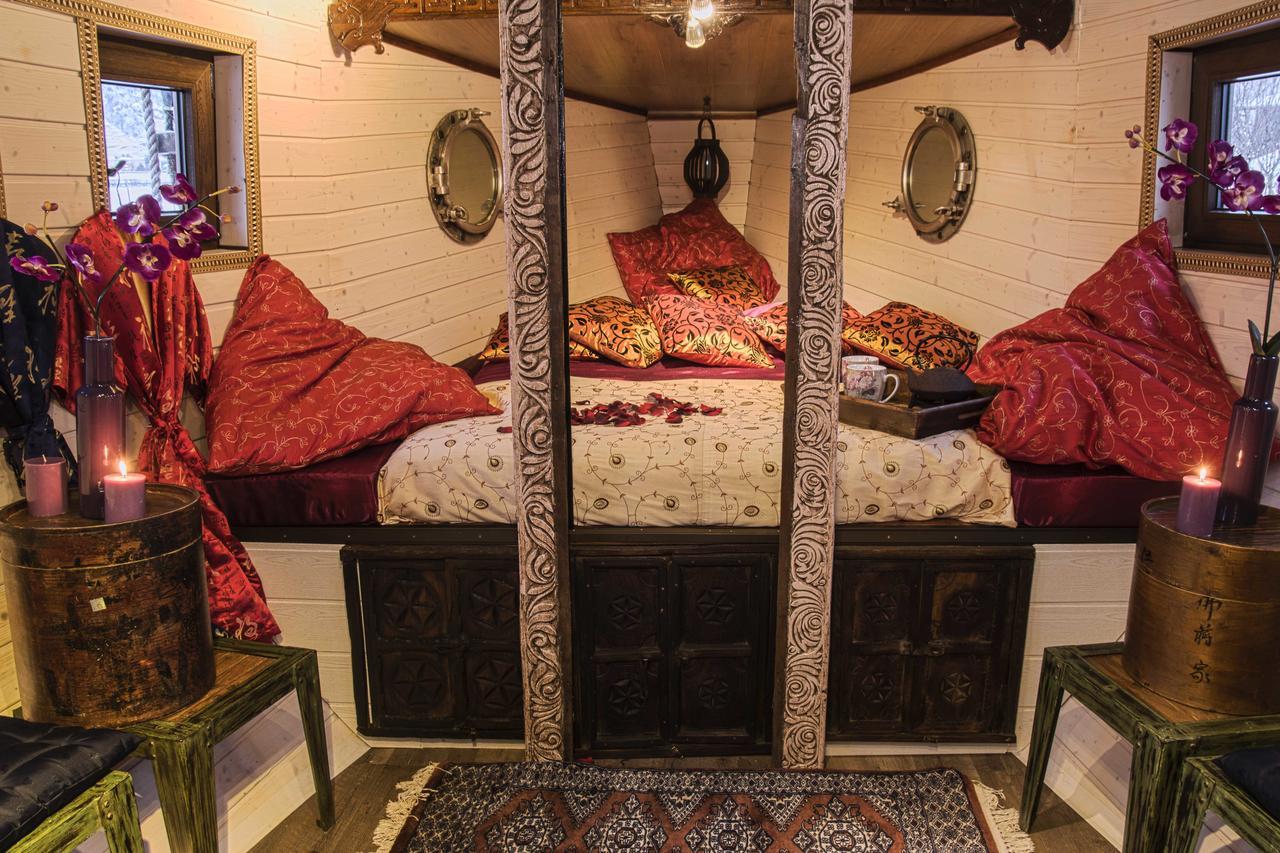 Crazy Lounge Bnb Эгль Экстерьер фото