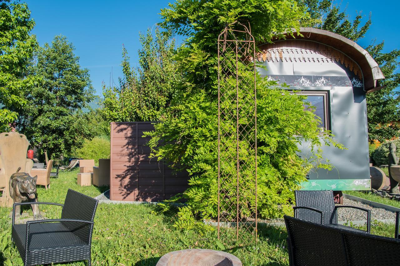 Crazy Lounge Bnb Эгль Экстерьер фото