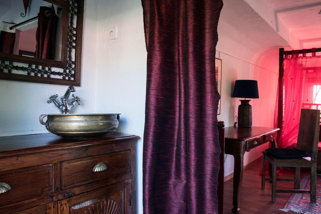 Crazy Lounge Bnb Эгль Экстерьер фото