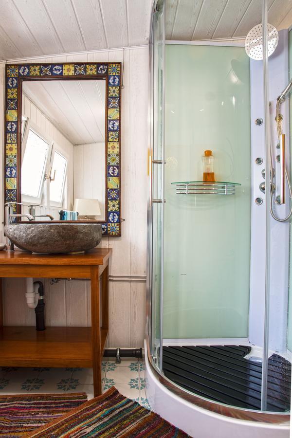 Crazy Lounge Bnb Эгль Экстерьер фото