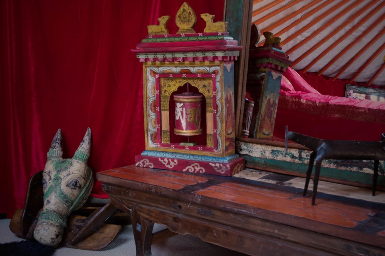 Crazy Lounge Bnb Эгль Экстерьер фото